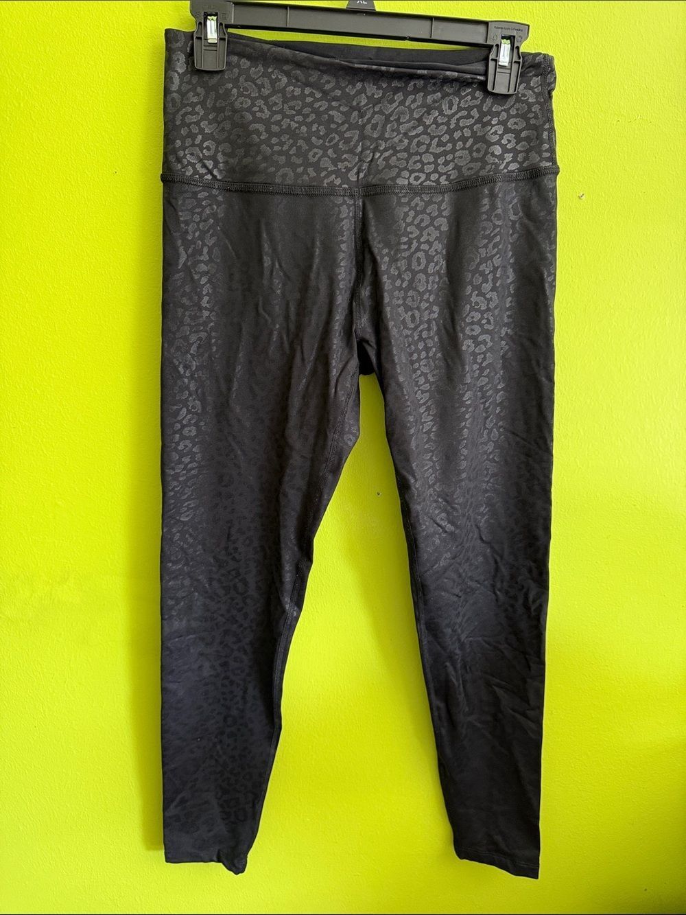 Beyond Yoga Black Leopard Print Workout Leggings Size L